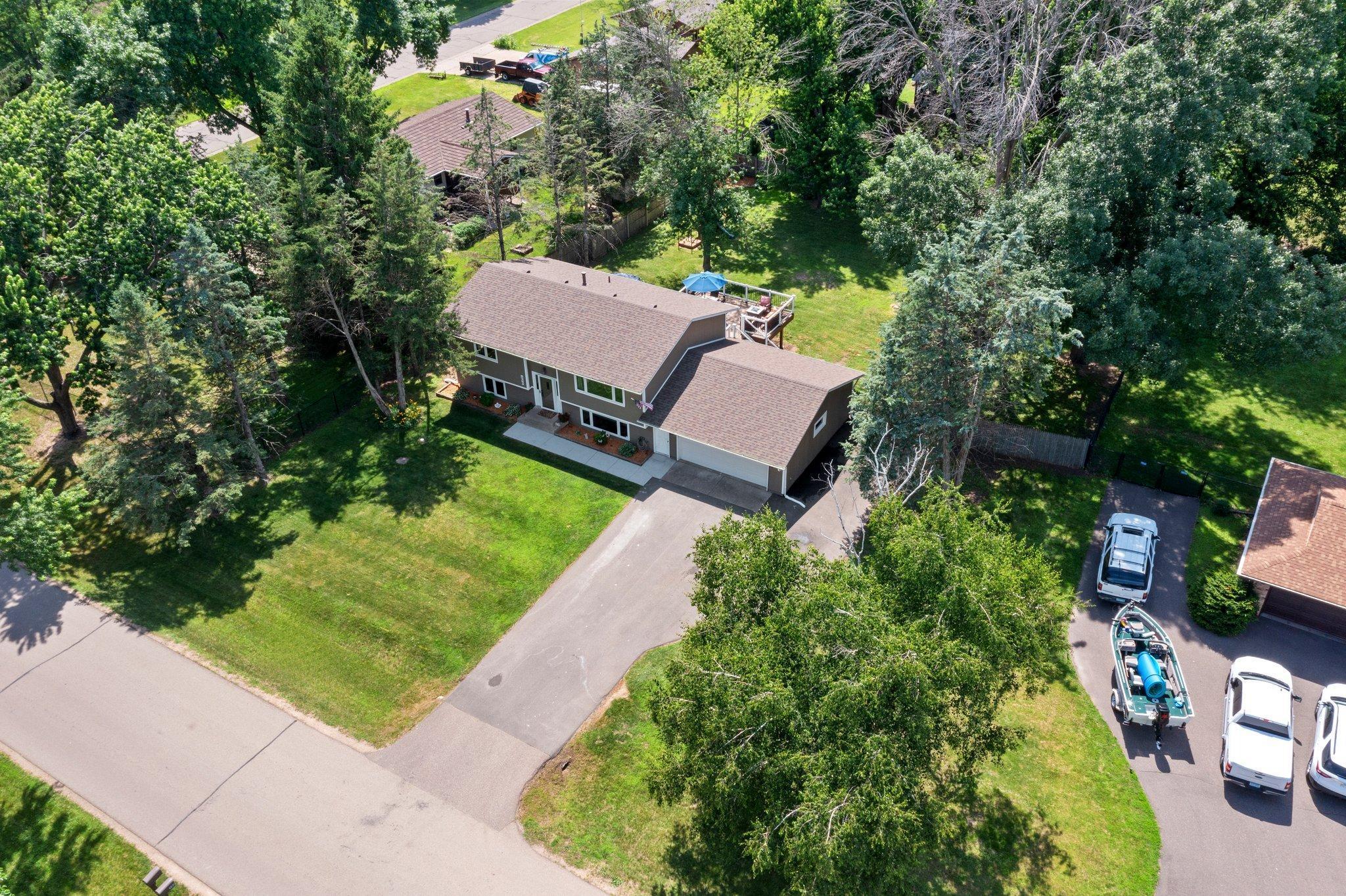 350 Quality Avenue N