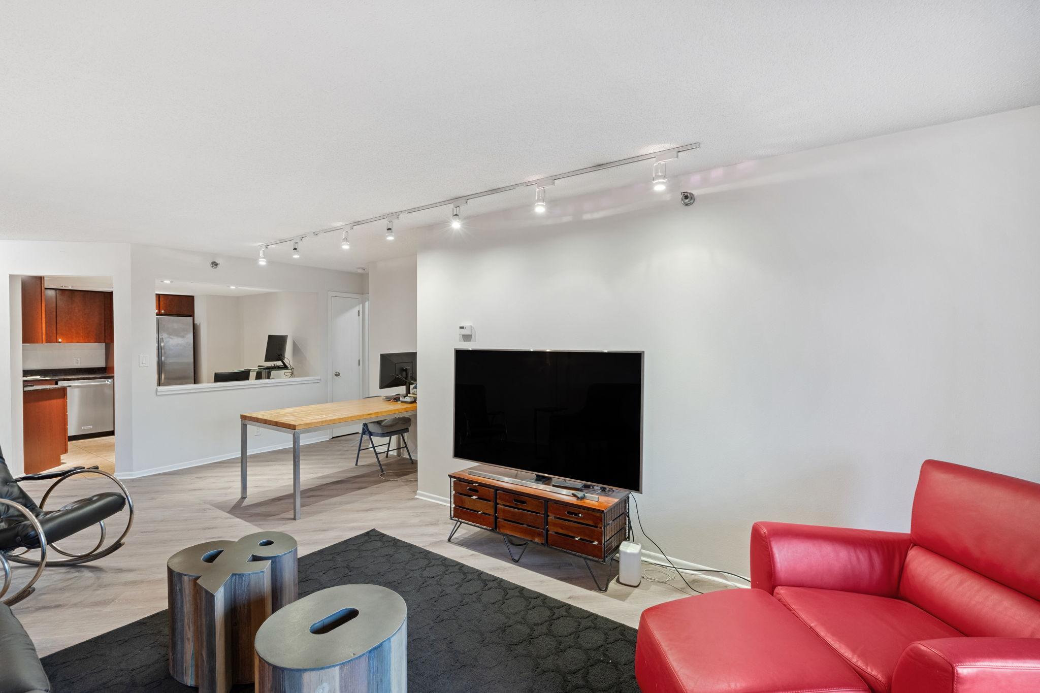 20 2nd Street NE P1008