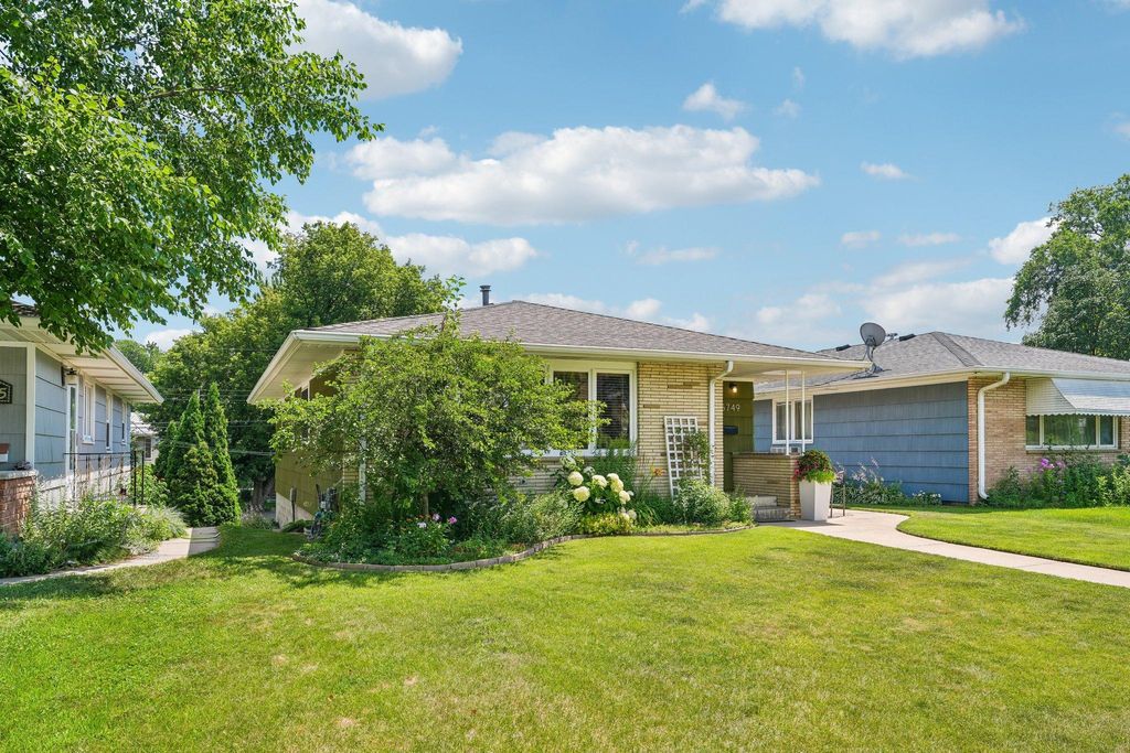 Photo of 5749 Upton Avenue S, Minneapolis, MN 55410 (MLS # 7110335)