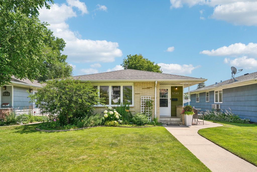 Photo of 5749 Upton Avenue S, Minneapolis, MN 55410 (MLS # 7110335)