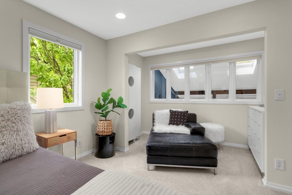 Photo of 1202 Juno Avenue, Saint Paul, MN 55116 (MLS # 7069125)