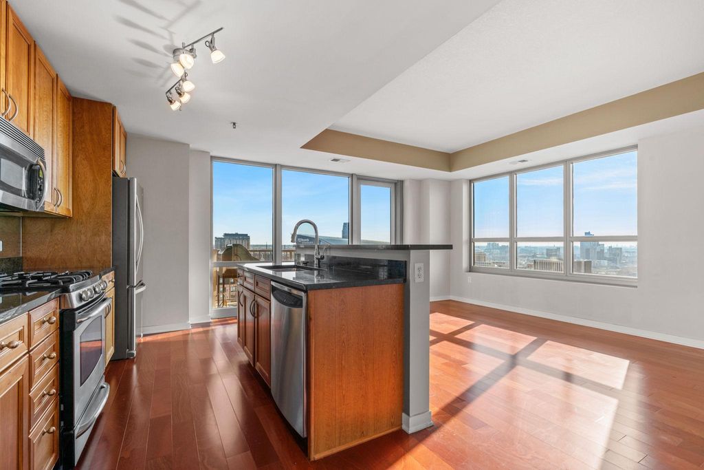 Photo of 929 Portland Avenue #2005, Minneapolis, MN 55404 (MLS # 7065584)
