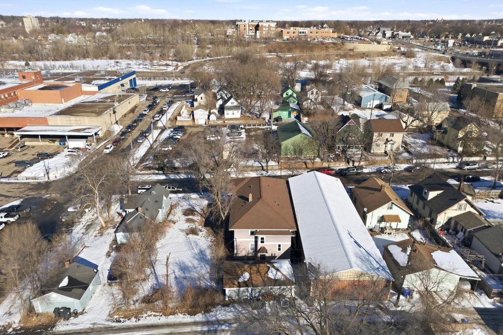 Photo of 758 Reaney Avenue, Saint Paul, MN 55106 (MLS # 7033997)