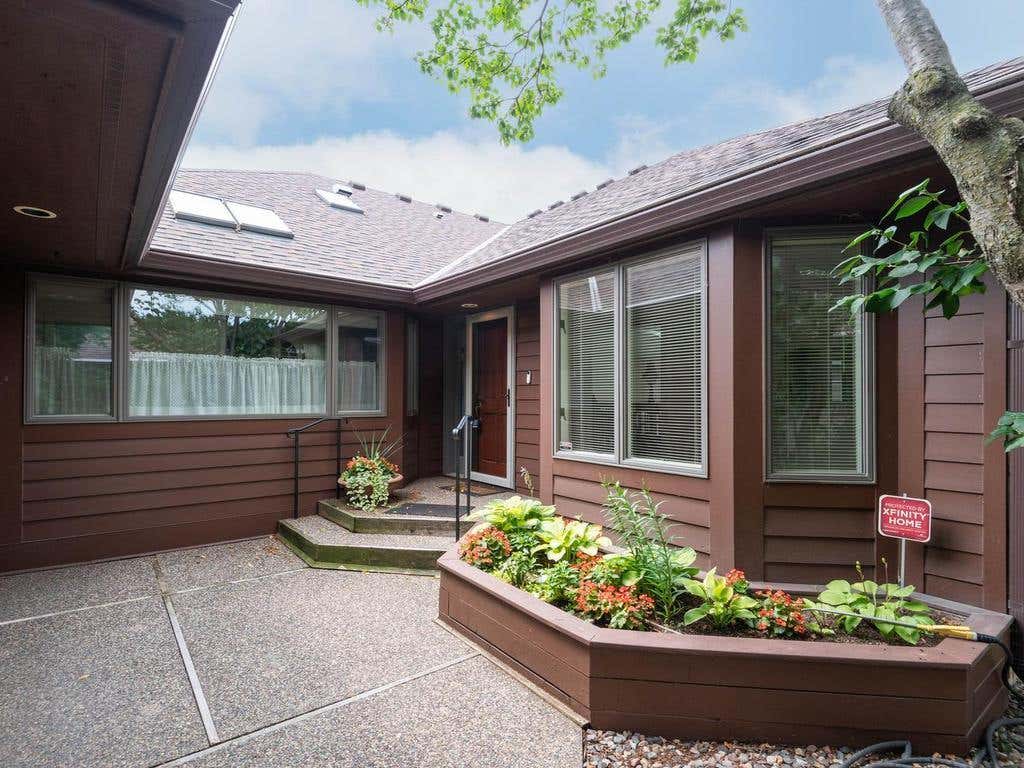 Photo of 7786 Lochmere Terrace, Edina, MN 55439 (MLS # 7104384)