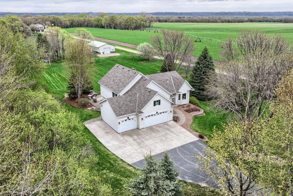 Photo of 16681 185th Street E, Hastings, MN 55033 (MLS # 7058497)