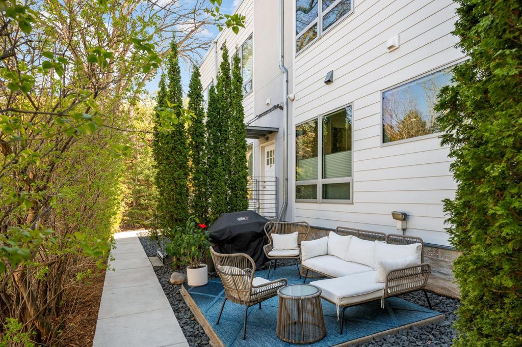 Photo of 4013 W 31st Street #102, Saint Louis Park, MN 55416 (MLS # 7055214)