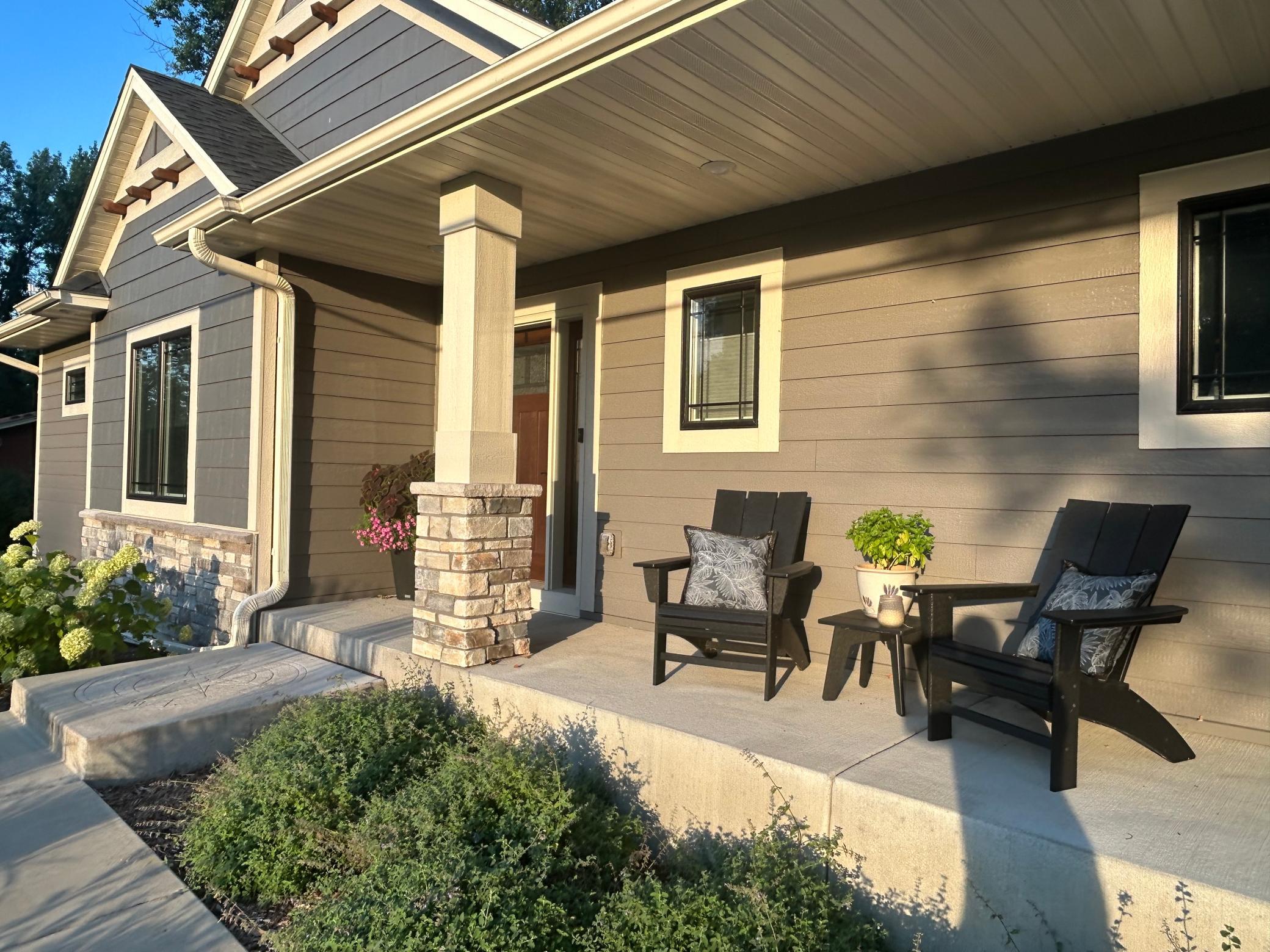 6824 W Shadow Lake Drive