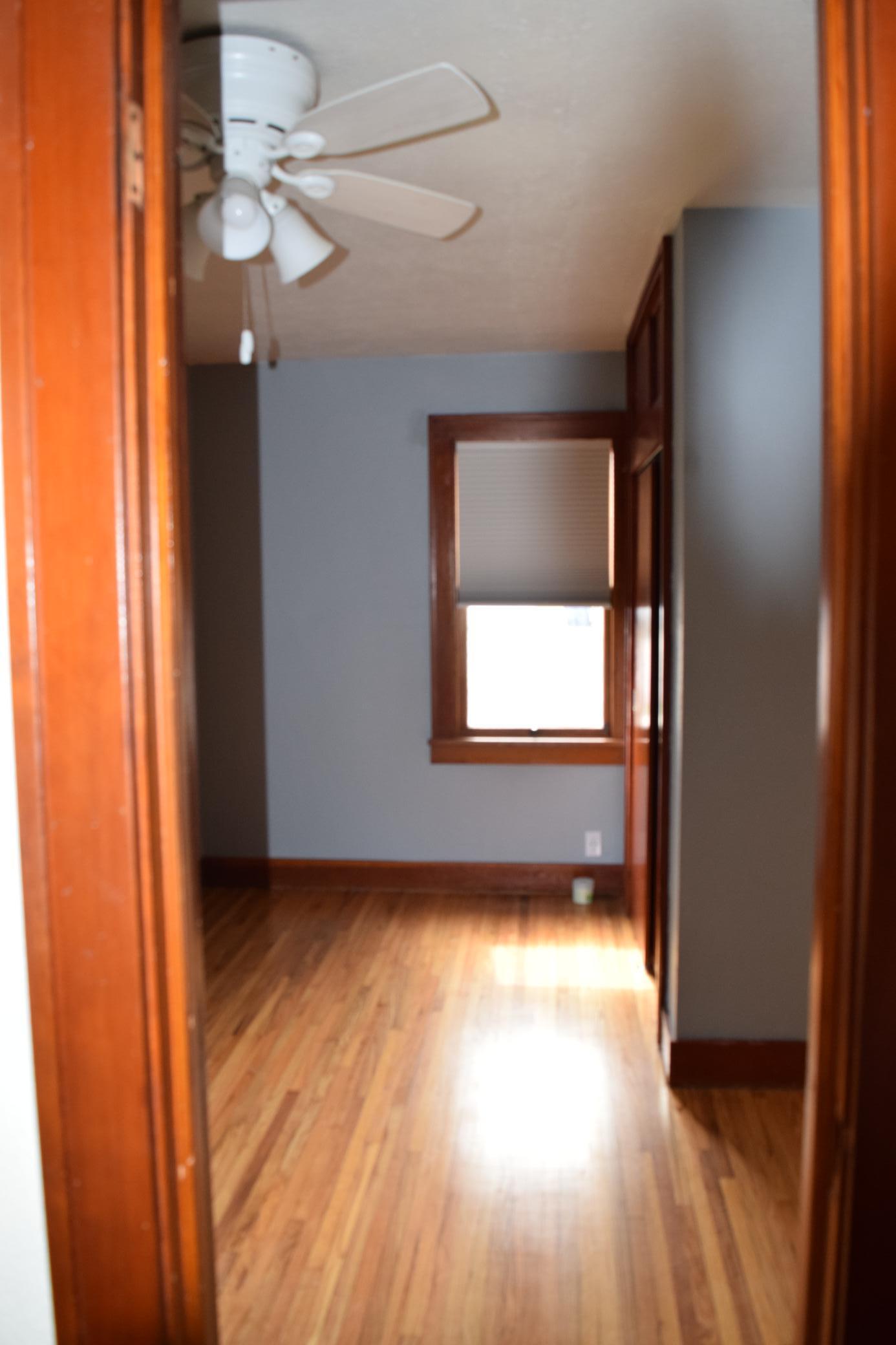 213 Brown Street W