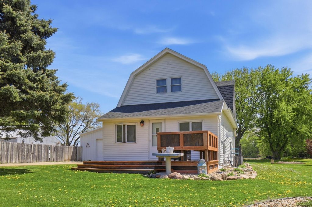 Photo of 27090 540th Avenue, Lansing, MN 55950 (MLS # 7070471)