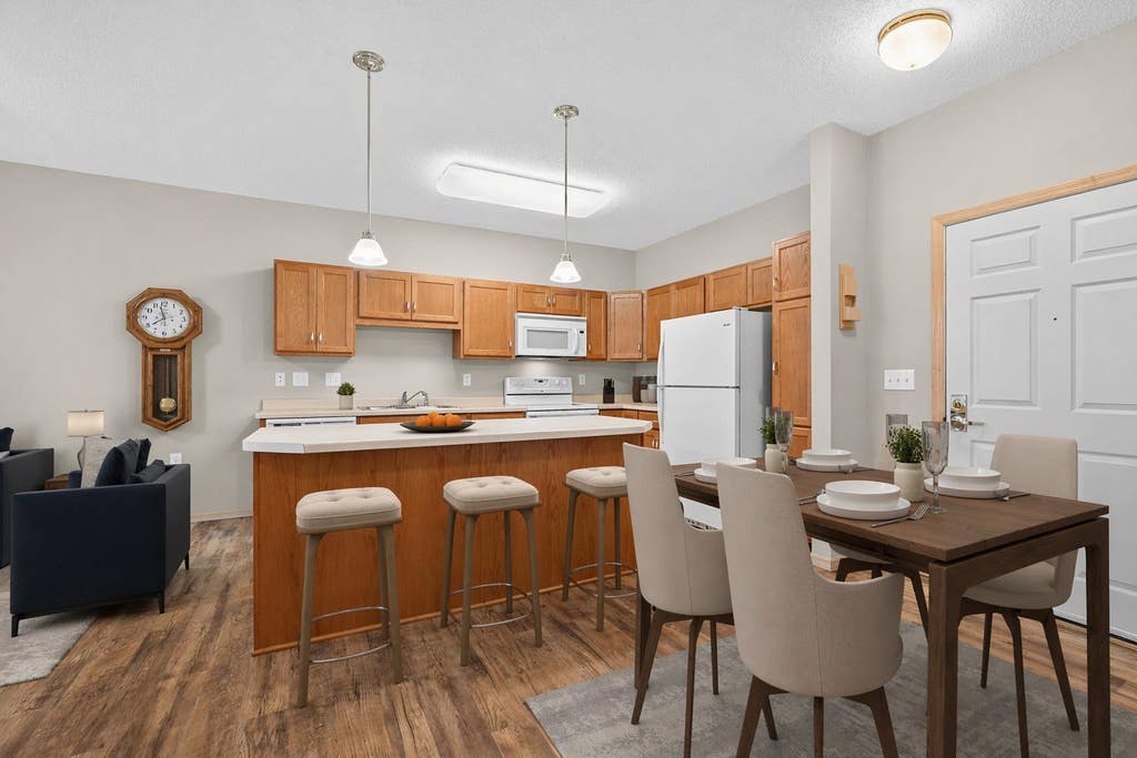 Photo of 1880 3rd Avenue NW #211, Rochester, MN 55901 (MLS # 7122376)
