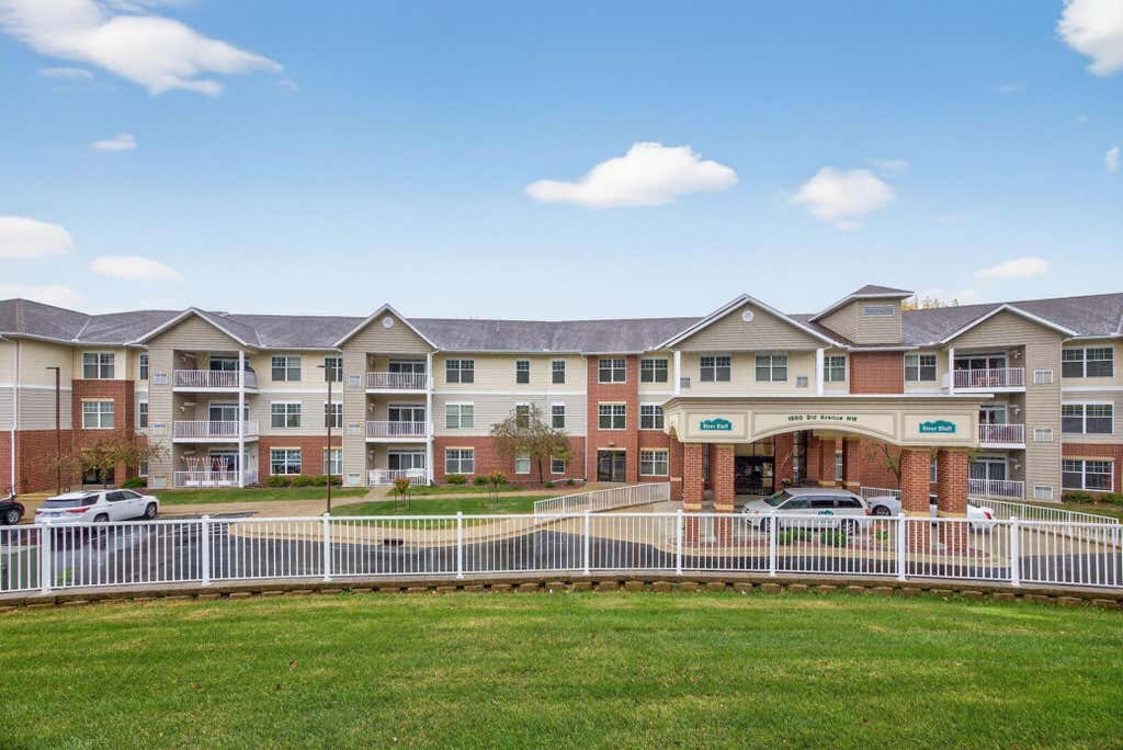 Photo of 1880 3rd Avenue NW #211, Rochester, MN 55901 (MLS # 7122376)