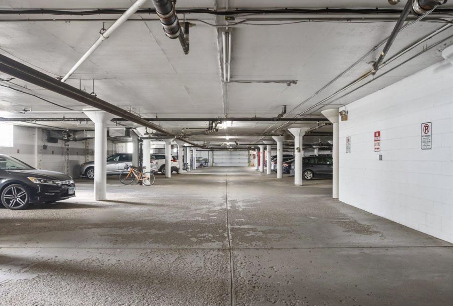 3540 Hennepin Avenue 202