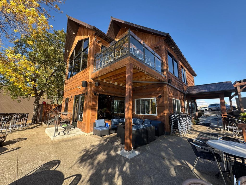 Photo of 501 &amp; 504 Lake Avenue, Fairmont, MN 56031 (MLS # 7045816)