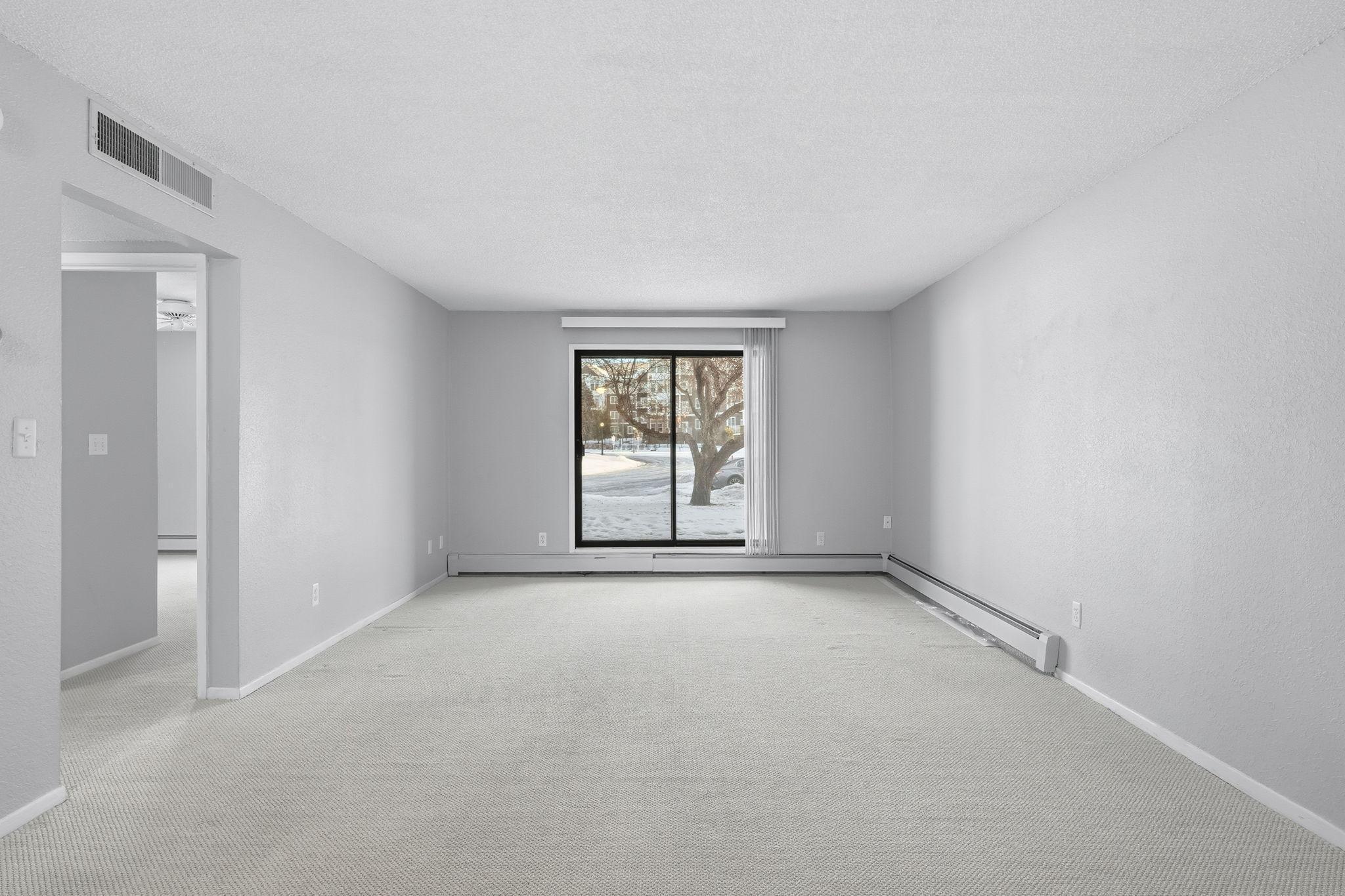 2670 Oxford Street N 202