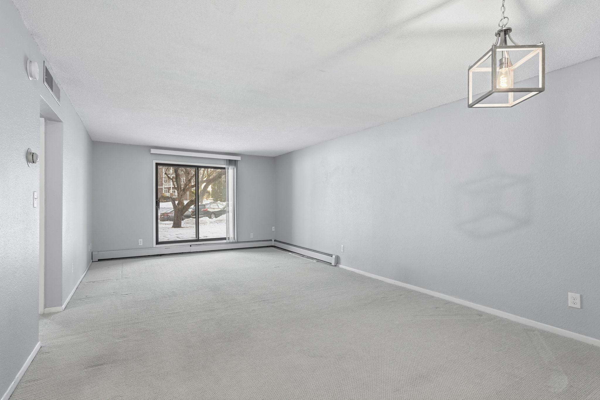 2670 Oxford Street N 202