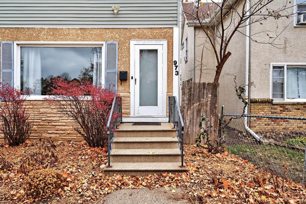 Photo of 973 Randolph Avenue, Saint Paul, MN 55102 (MLS # 6756406)