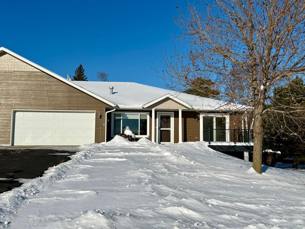 Photo of 125 Meadow Lane, New London, MN 56273 (MLS # 7000737)