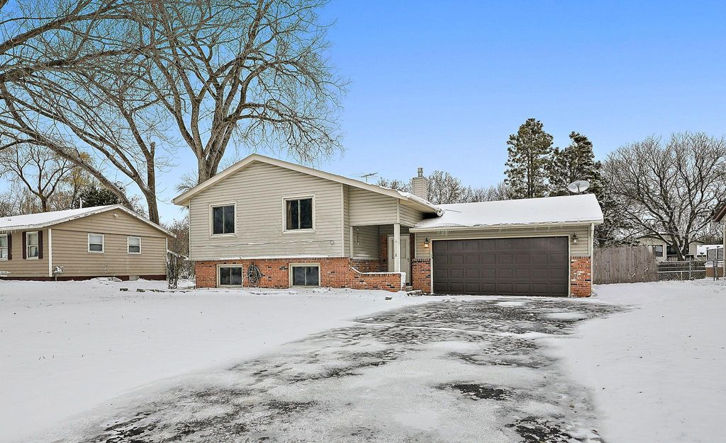 Photo of 2108 73rd Avenue N, Brooklyn Park, MN 55444 (MLS # 6810532)
