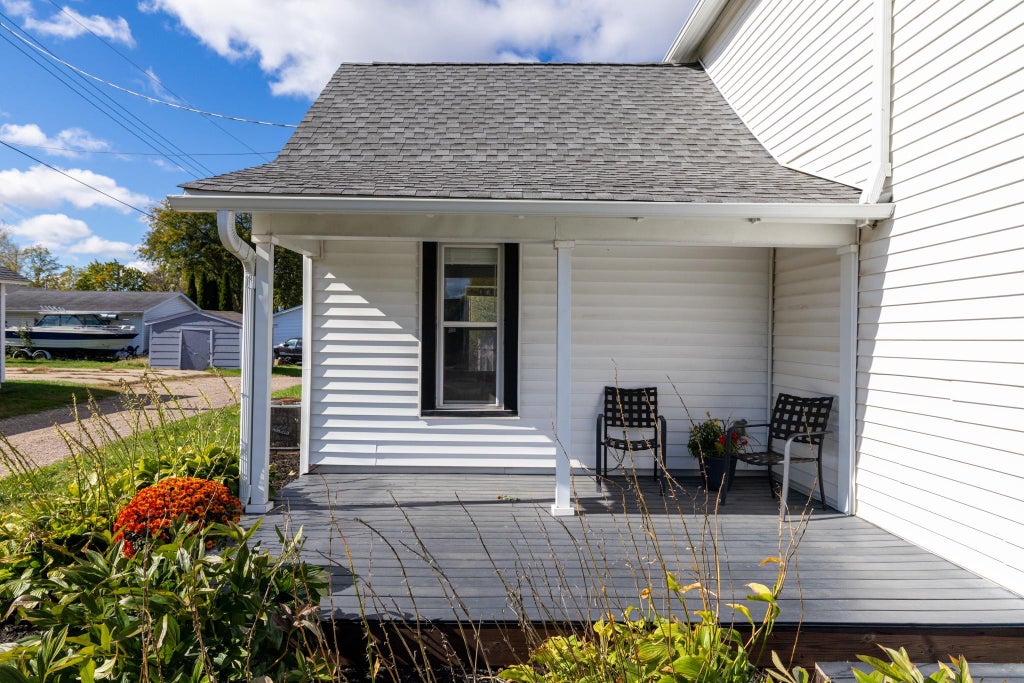 Photo of 216 N Willow Street, Belle Plaine, MN 56011 (MLS # 7159337)