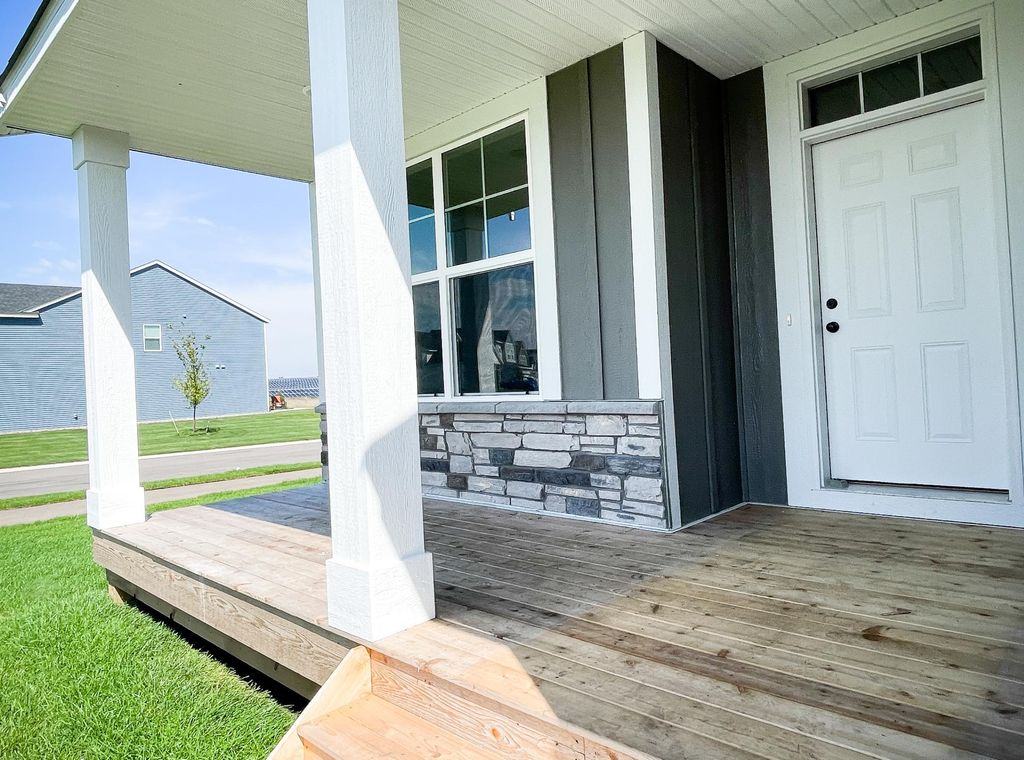 Photo of 8822 147th Avenue NW, Ramsey, MN 55303 (MLS # 7081833)