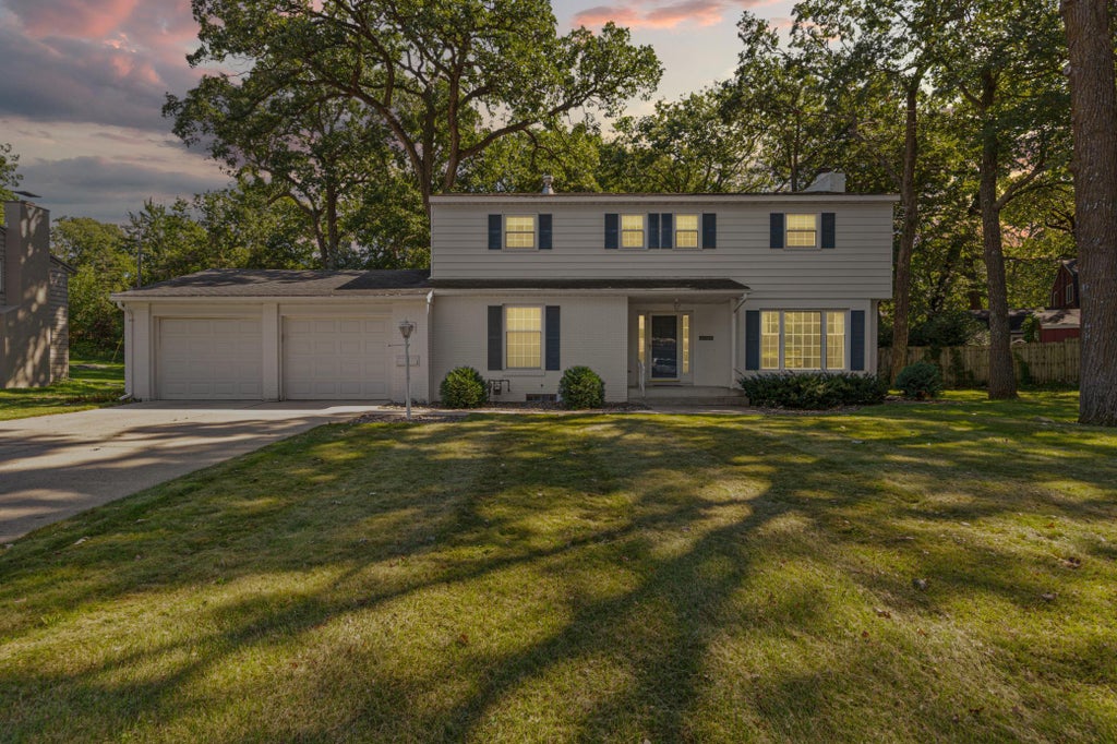 Photo of 1949 Linn Drive, Owatonna, MN 55060 (MLS # 7140704)
