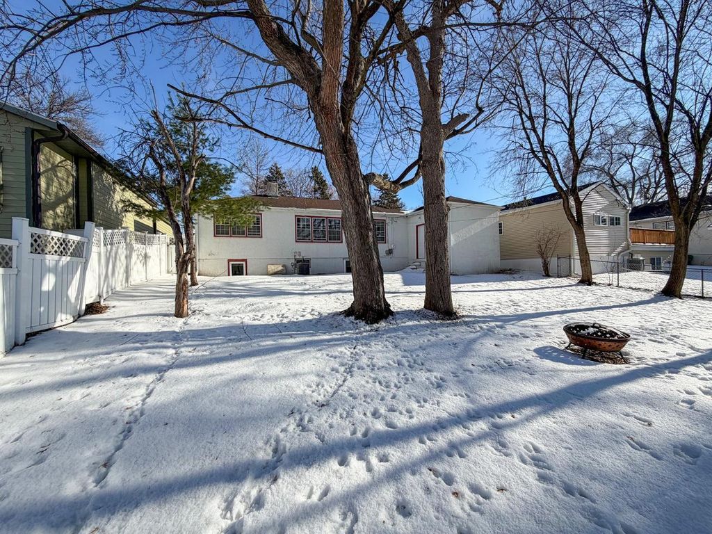 Photo of 3990 Brunswick Avenue S, Saint Louis Park, MN 55416 (MLS # 7007074)
