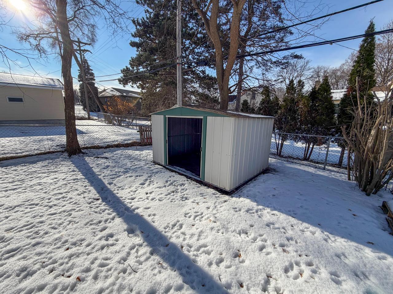 3990 Brunswick Avenue S