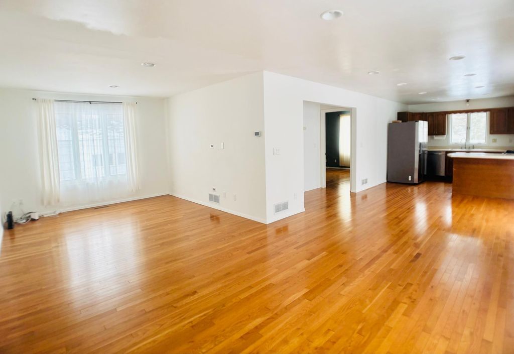 Photo of 2648 3rd Avenue E, North Saint Paul, MN 55109 (MLS # 6823688)