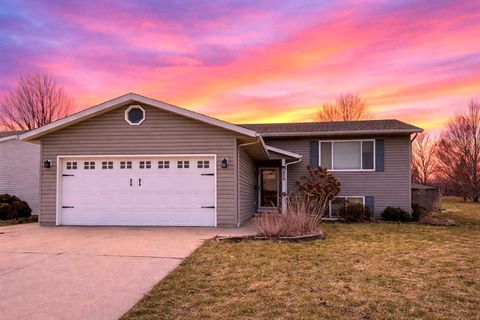 222 10th Avenue NW Byron MN 55920