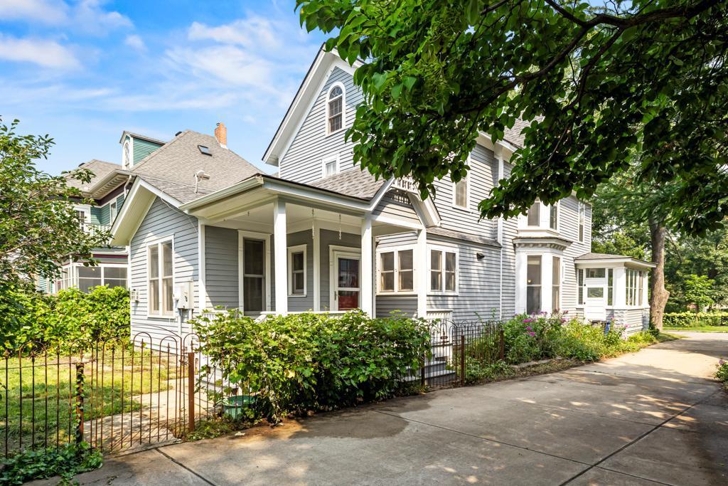 520 Holly Avenue