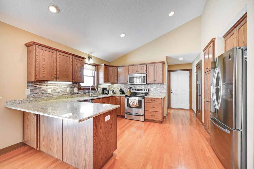 Photo of 304 138th Avenue, Houlton, WI 54082 (MLS # 6796968)