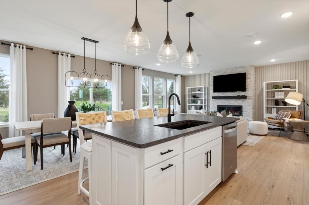 Photo of 4602 Island Park Bay, Woodbury, MN 55129 (MLS # 7000749)