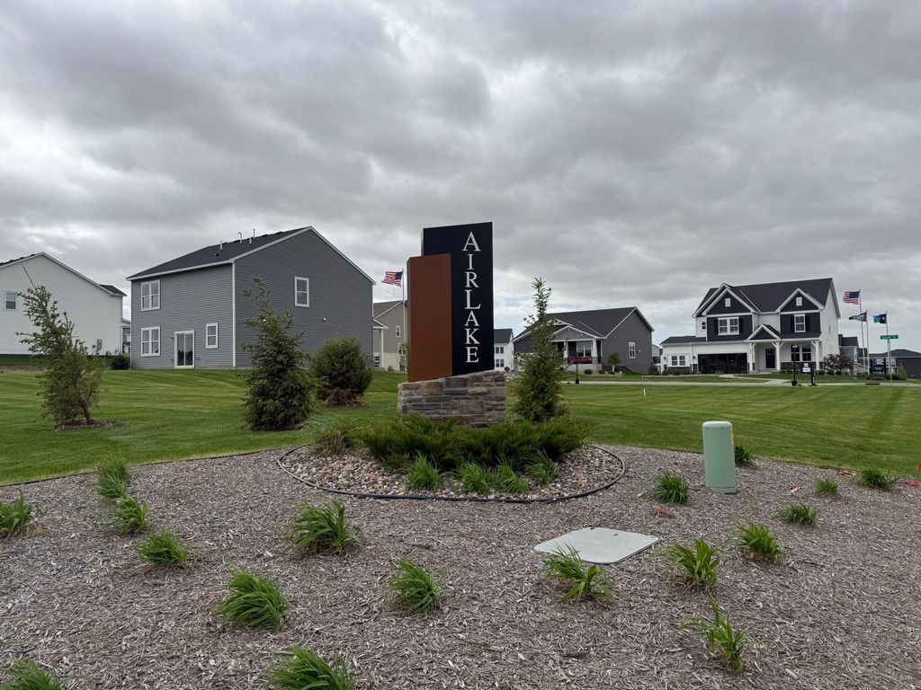 Photo of 4602 Island Park Bay, Woodbury, MN 55129 (MLS # 7000749)