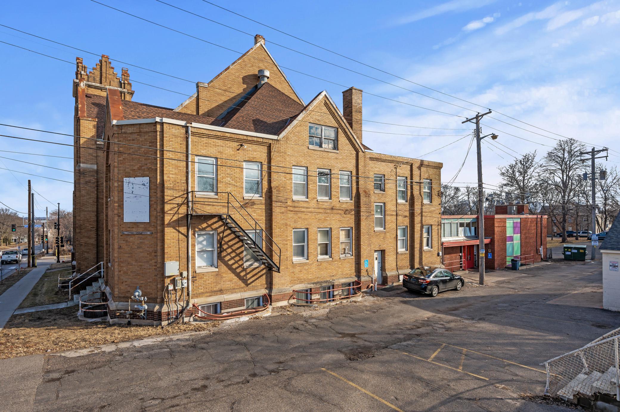 2521, 2524 Lyndale Avenue N