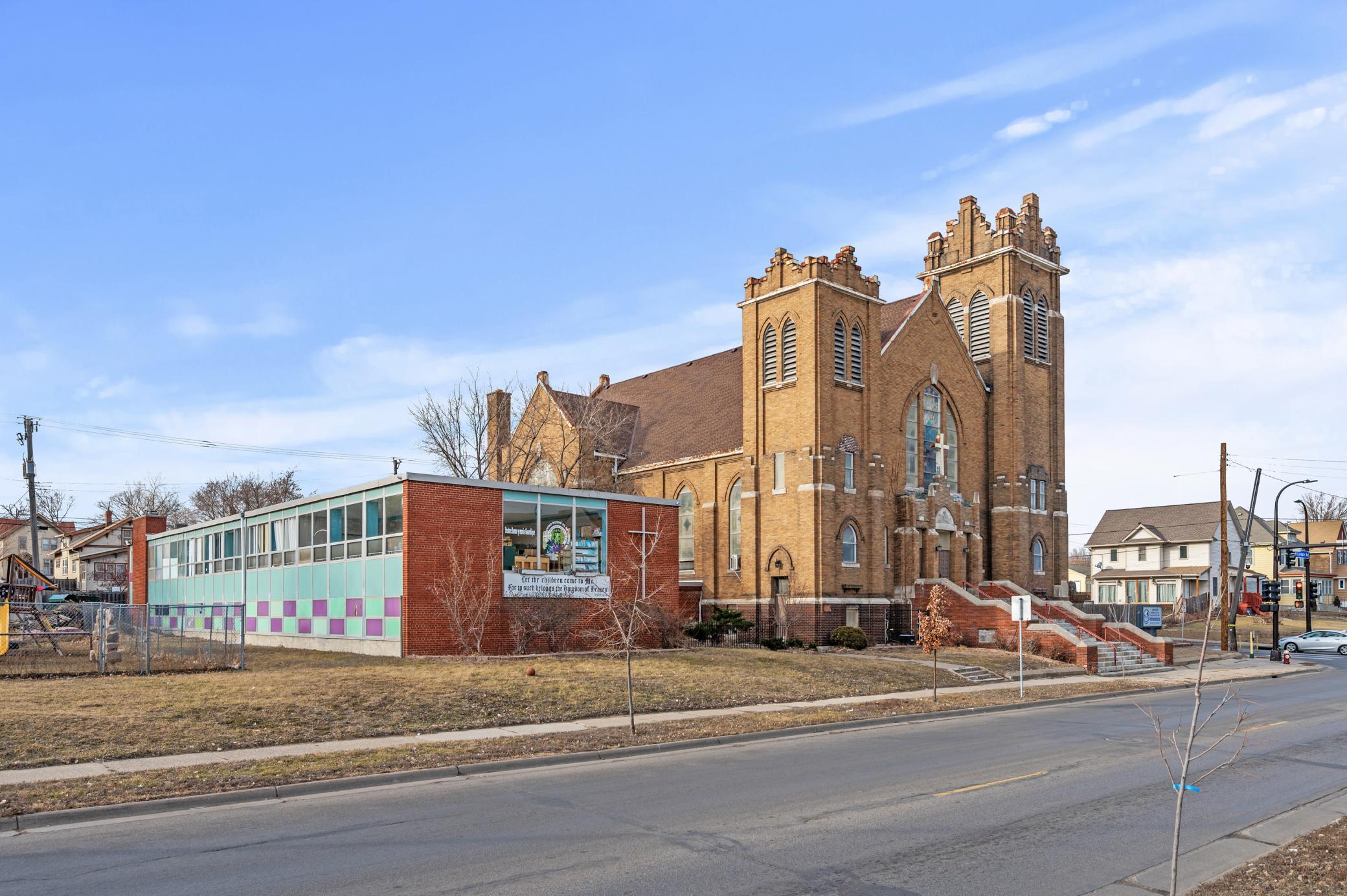 2521, 2524 Lyndale Avenue N