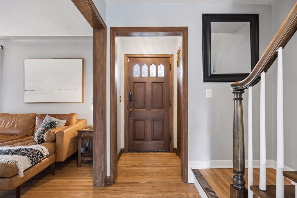 Photo of 505 Plymouth Road, Minnetonka, MN 55305 (MLS # 7011497)