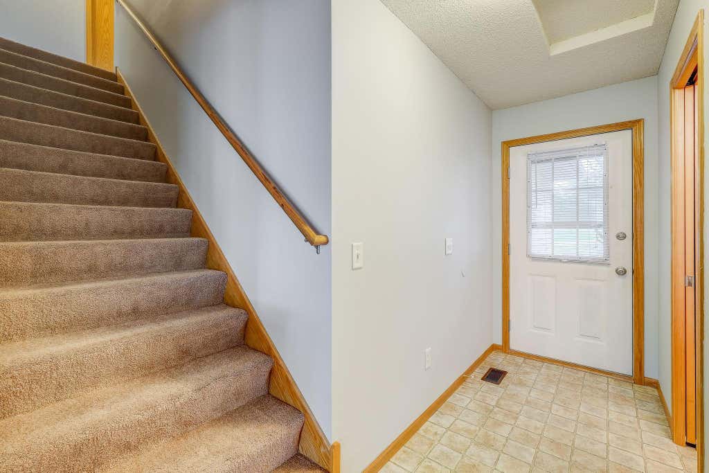 Photo of 1005 6th Avenue NE, Buffalo, MN 55313 (MLS # 7108428)