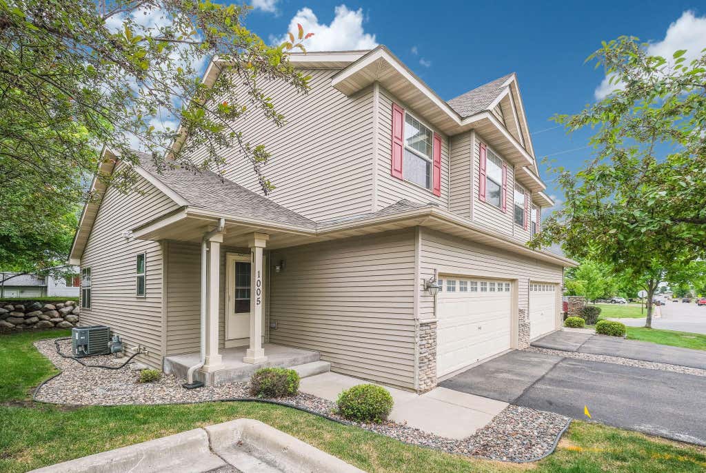 Photo of 1005 6th Avenue NE, Buffalo, MN 55313 (MLS # 7108428)