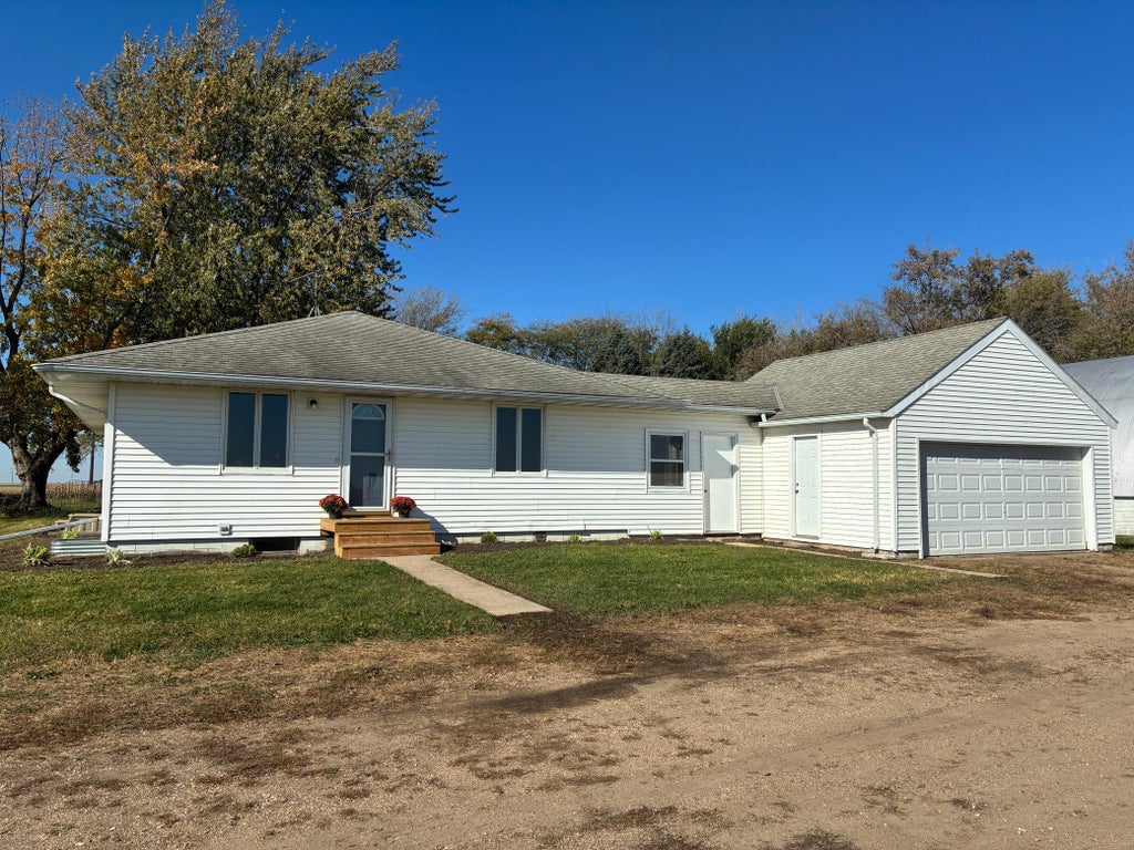 Photo of 1414 130th Avenue, Welcome, MN 56181 (MLS # 7161926)