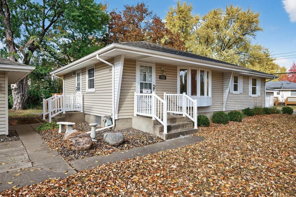 Photo of 7201 Kentucky Avenue N, Brooklyn Park, MN 55428 (MLS # 7007219)