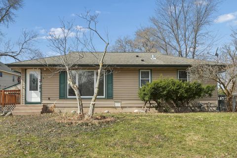 761 Bartelmy Lane N Maplewood MN 55119