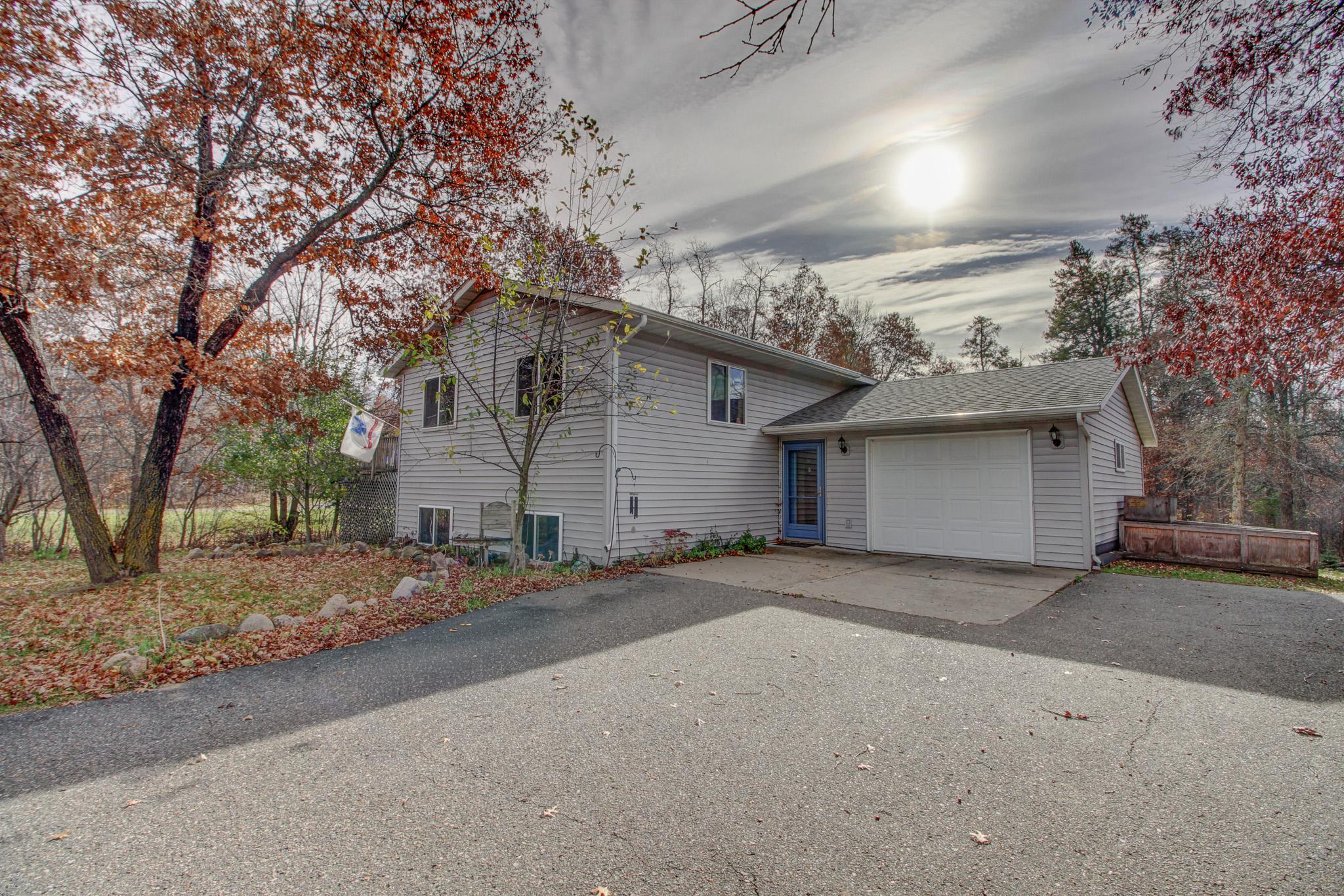 7557 Fallen Leaf Circle