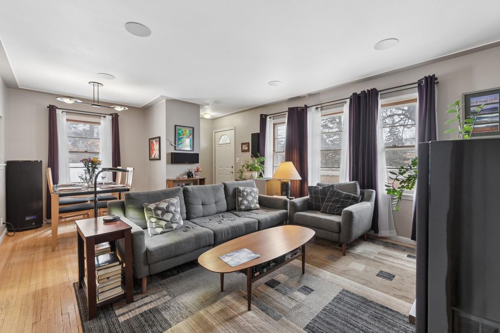 Photo of 400 E Old Shakopee Road, Bloomington, MN 55420 (MLS # 6814713)