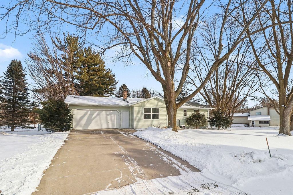 Photo of 211 Meadow Lane, New Prague, MN 56071 (MLS # 6803541)