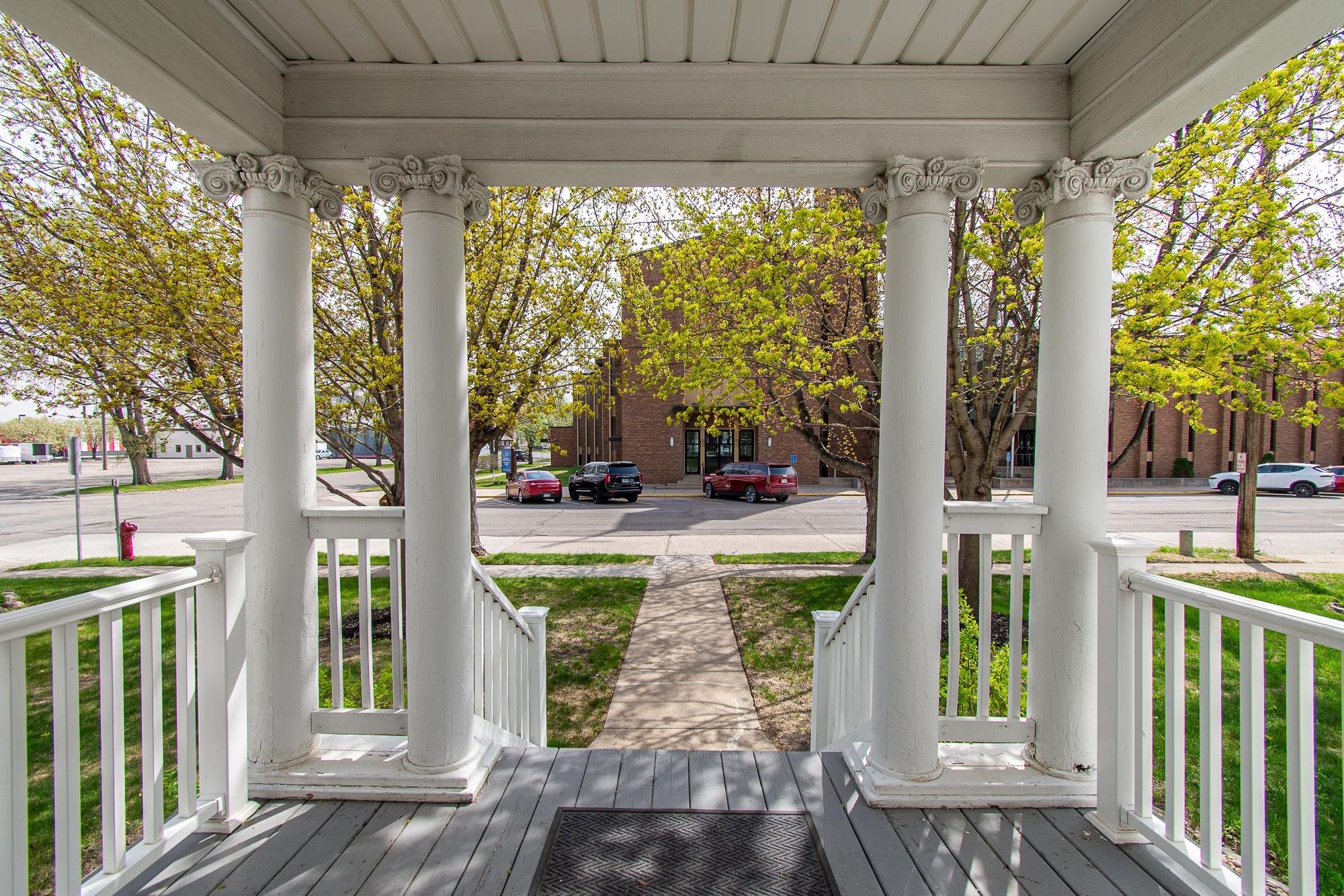 203 7th Street S