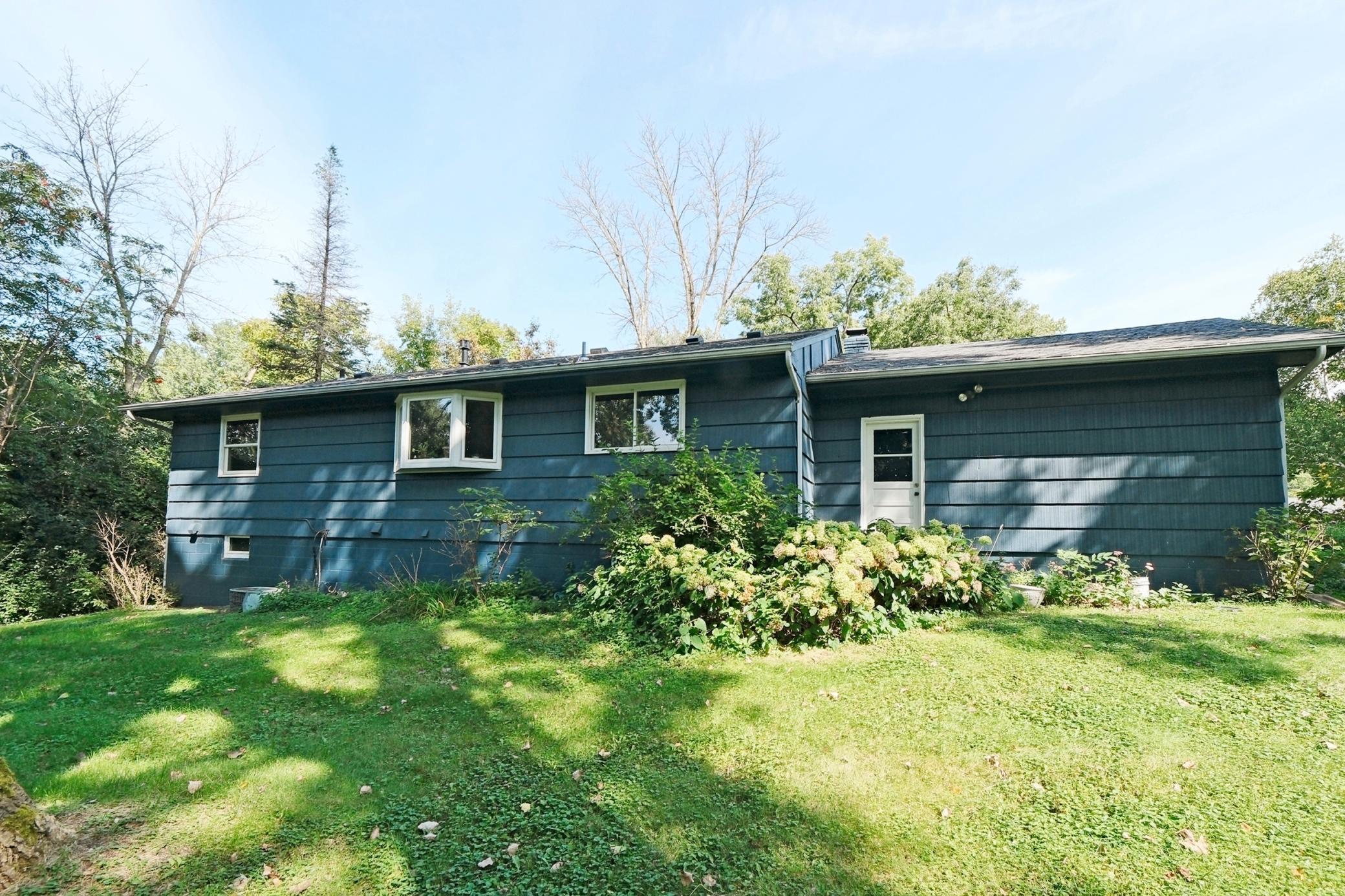 148 Ridgeview Lane E