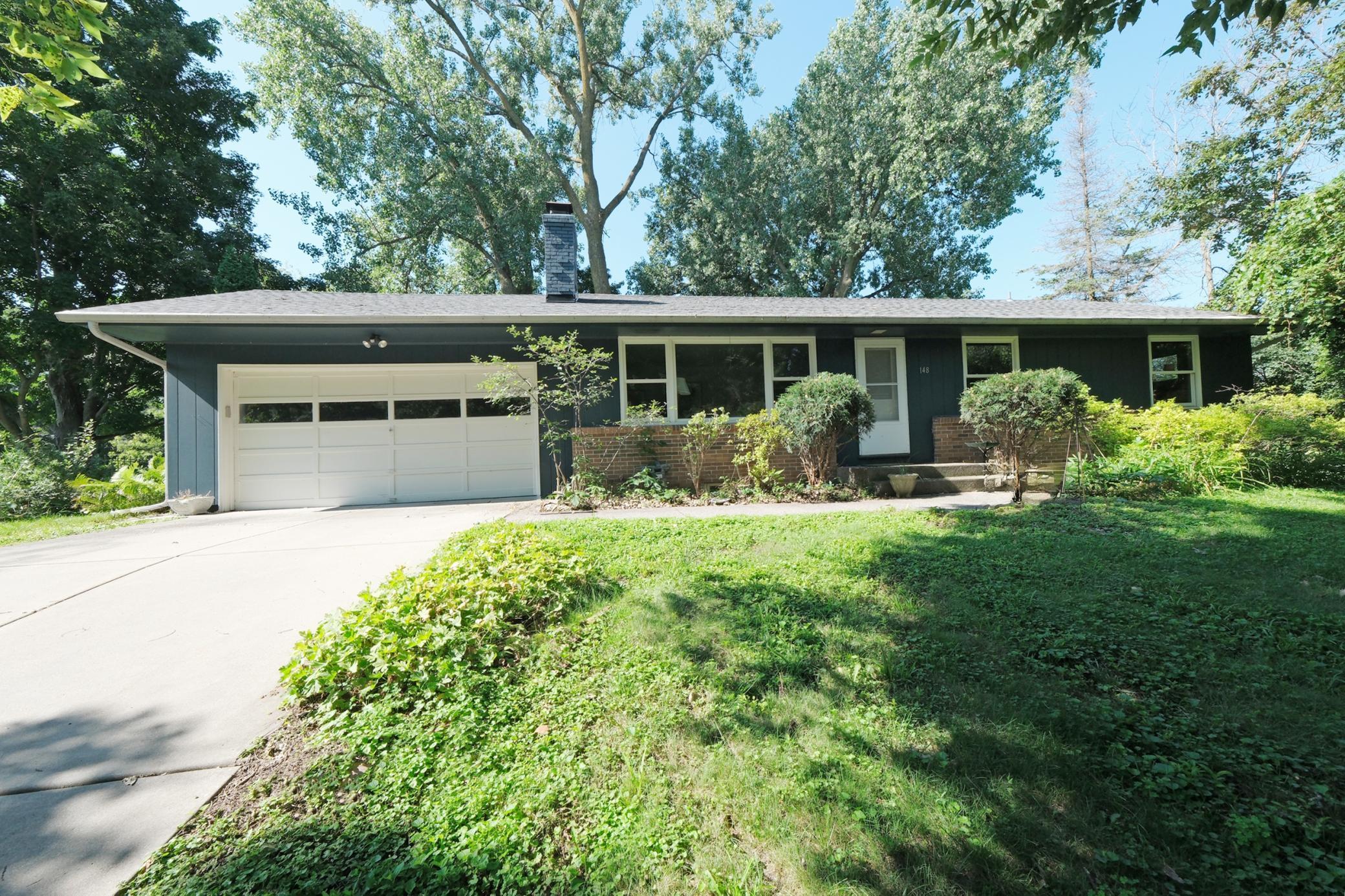 148 Ridgeview Lane E