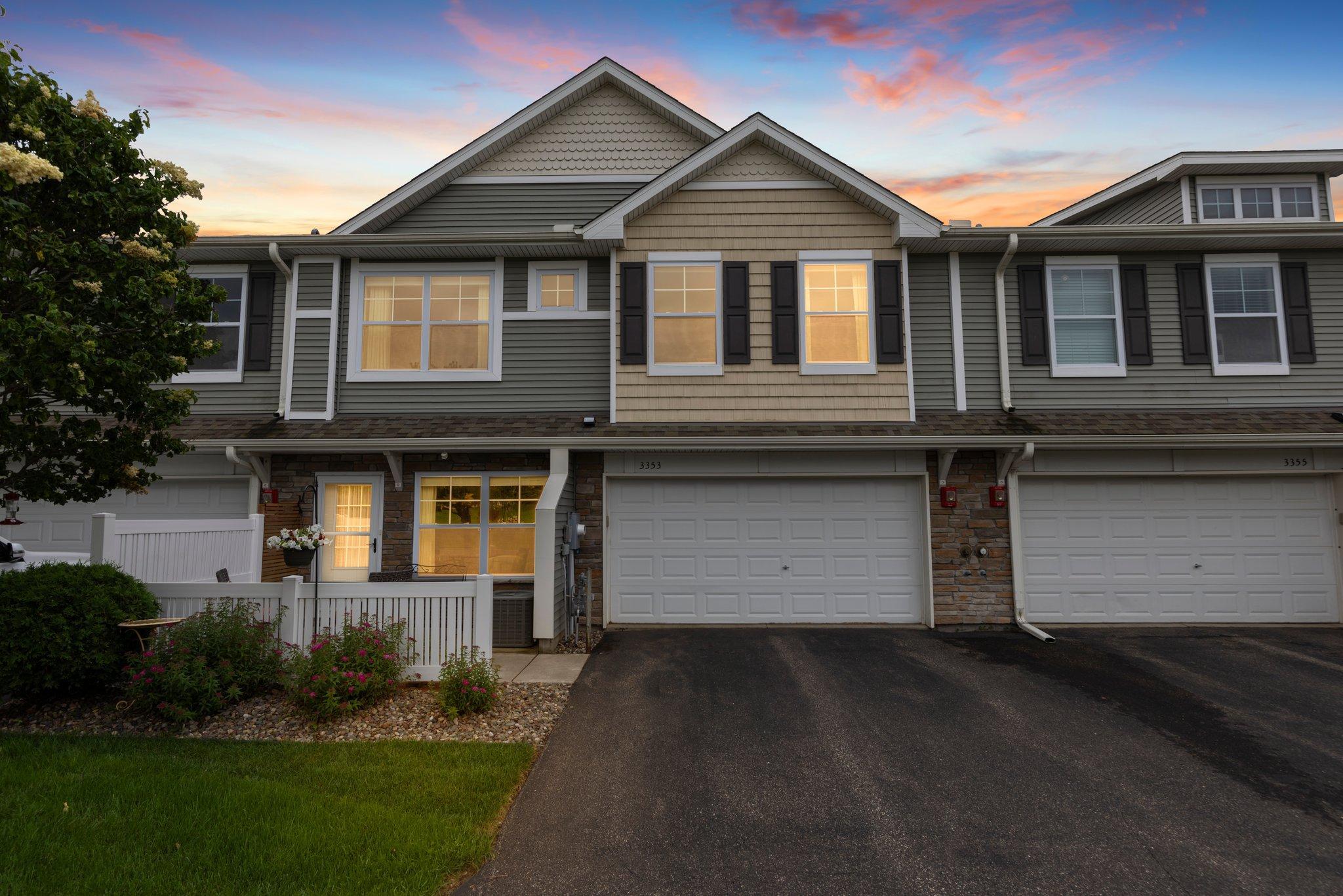 3353 Maureen Lane