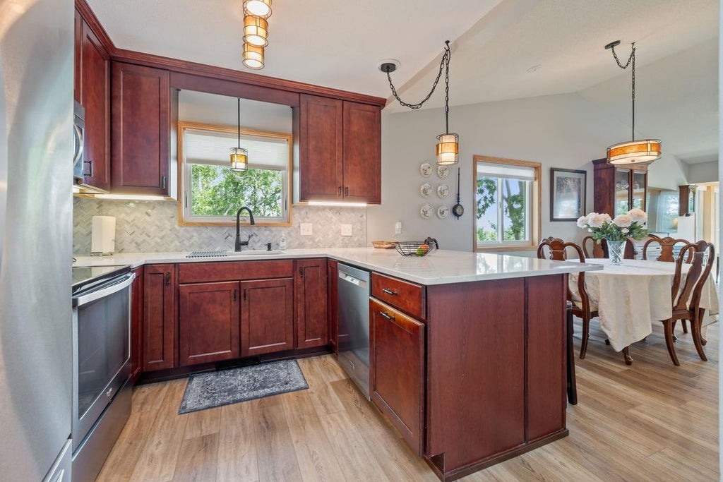 Photo of 5501 Auto Club Road, Bloomington, MN 55437 (MLS # 7119694)