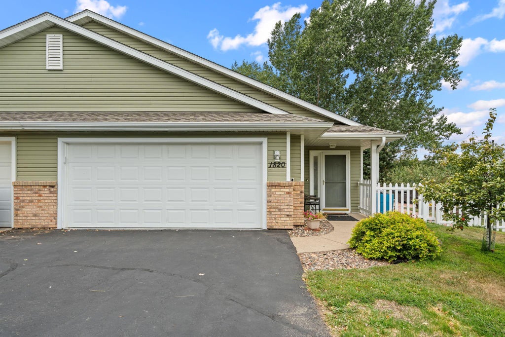 Photo of 1820 Wooden Shoe Court, Baldwin, WI 54002 (MLS # 7126914)